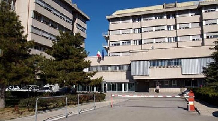 Atri, tensione per le pulizie dell’ospedale: lavoratrici senza certezze sui pagamenti