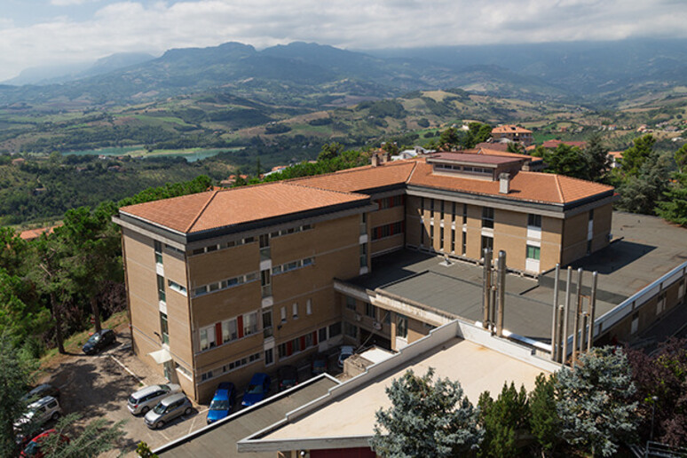 Oculistica a Penne, più sedute in sala operatoria