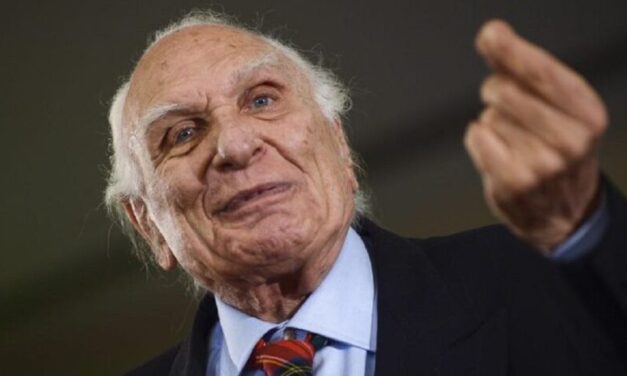 Teramo ricorda Pannella con libri e cerimonia al cimitero