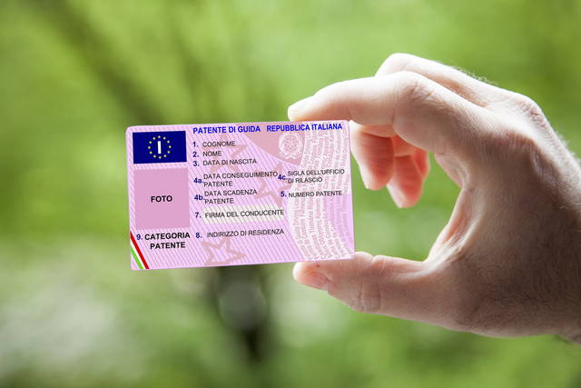 Patenti, due candidati irregolari scoperti a Teramo