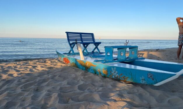 Pineto, un vecchio pattino diventa omaggio al mare