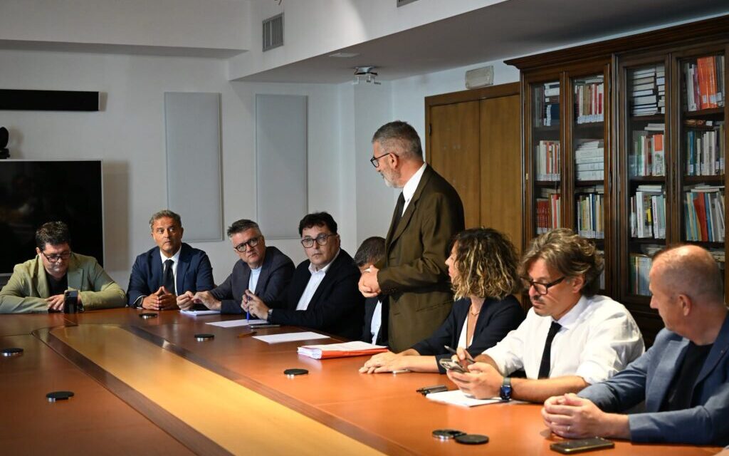 Bilancio Abruzzo, scontro in Consiglio sull’assestamento