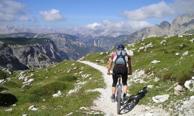 Ciclista soccorso in Val Mavone dopo una caduta sul sentiero