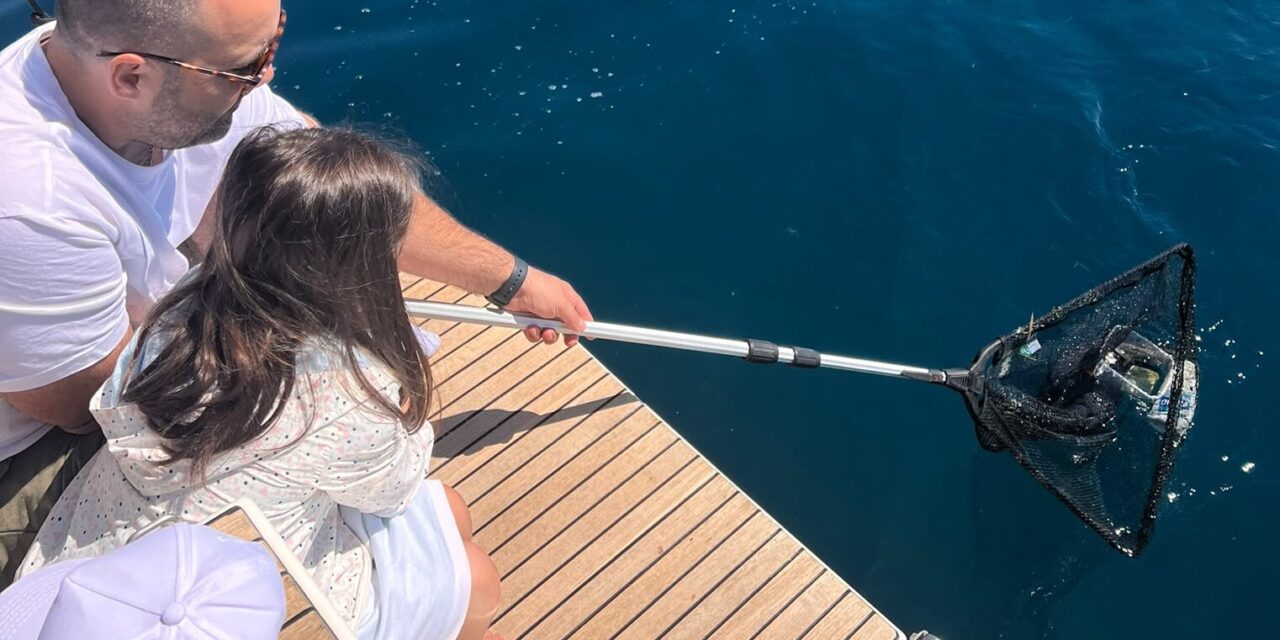 Diportisti in azione: 76 chili di rifiuti tolti dall’Adriatico