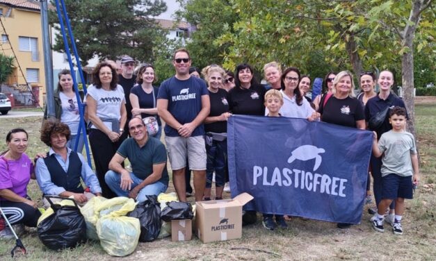 Bellante, volontari al lavoro per ripulire il Parco Airone