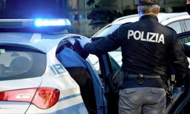 Tentato furto a Teramo, arrestato 26enne fuori dal market