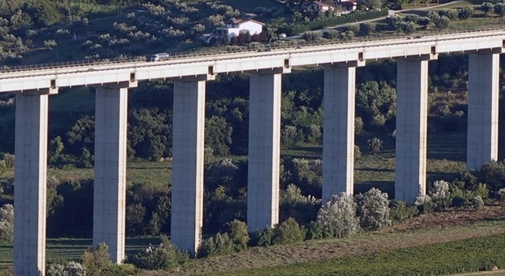 Allarme sul viadotto del Salinello, ricerche concluse senza esito