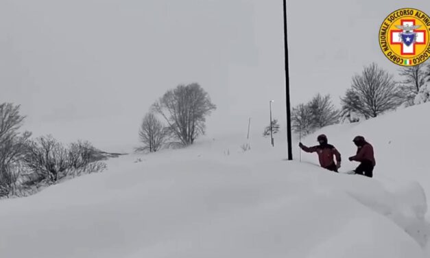 Neve e vento sulle montagne abruzzesi, cresce il rischio valanghe