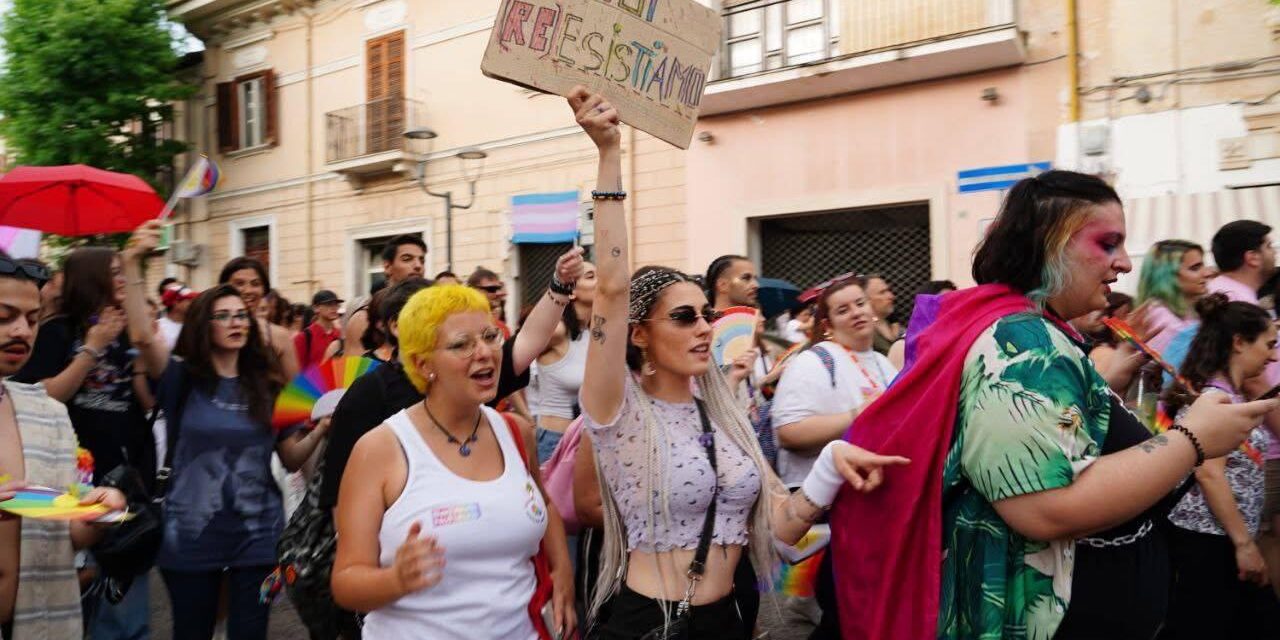 Abruzzo Pride a Giulianova, corteo e festa sul lungomare