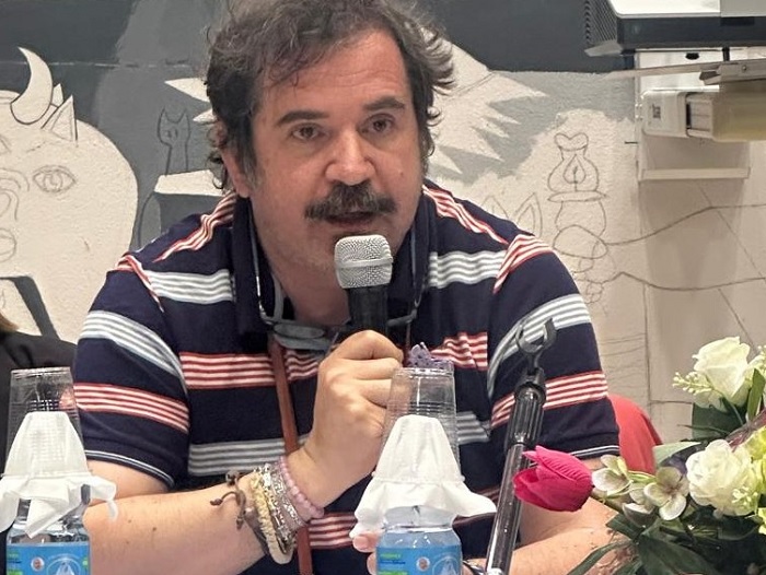 Docente ferito in classe in Val Vibrata, appello sul rispetto