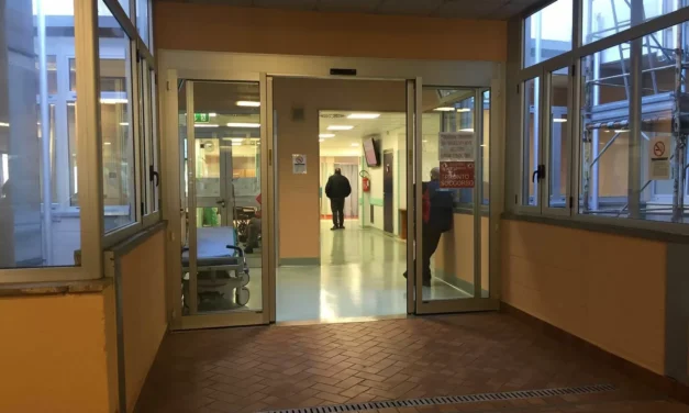 Teramo, accessi al pronto soccorso e polemica sui disservizi