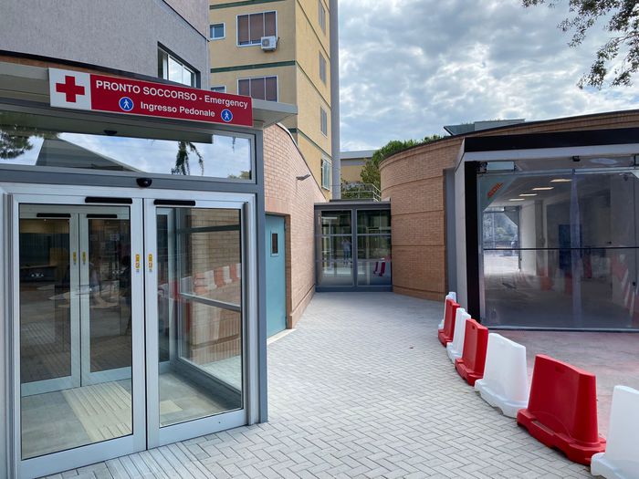 Pescara, attese e ricoveri bloccati al Pronto soccorso