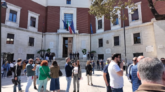 Mercato ittico, tensione tra operatori e Comune: si attende l’incontro