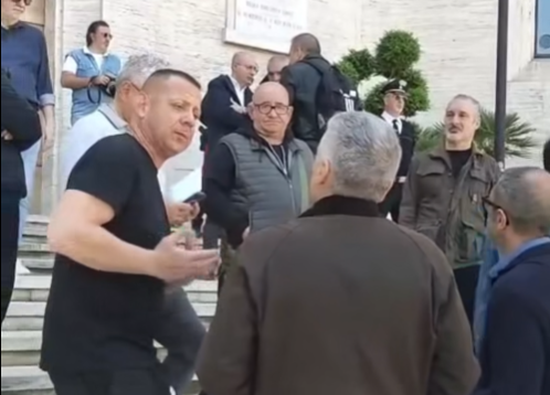 Pescara, pescatori in corteo per il mercato ittico