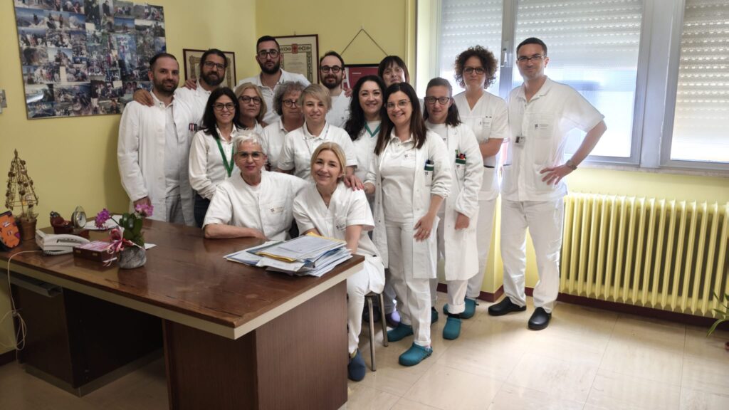 Asl Teramo, saluta la guida di Anatomia patologica