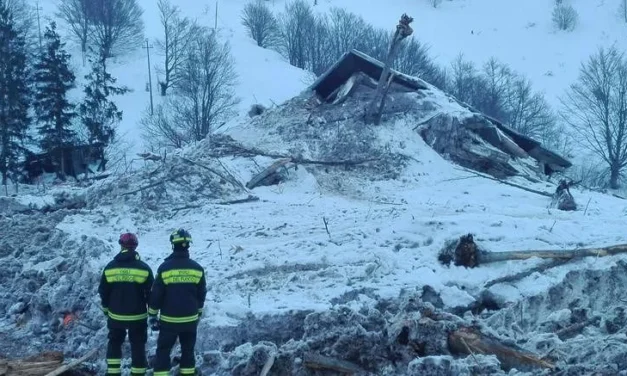 Penne rende omaggio al Soccorso Alpino Abruzzo