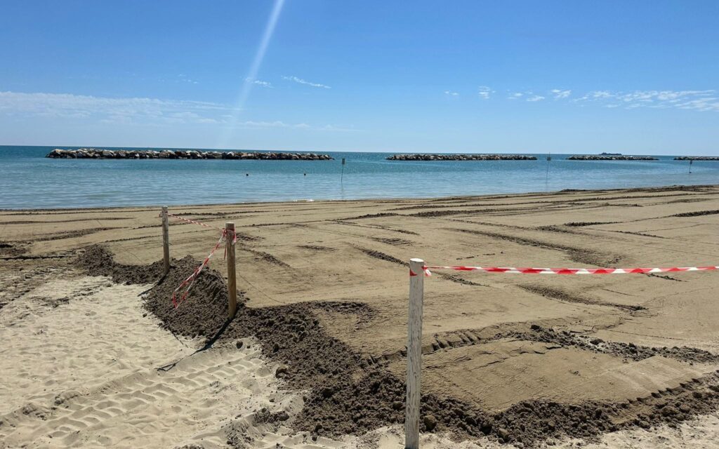 Sabbia sulla costa nord di Alba: intervento da 200mila euro