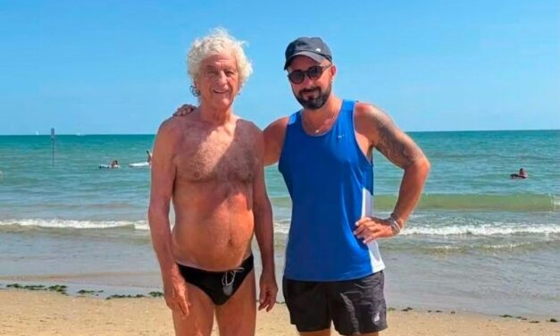 Gianni Rivera avvistato a Giulianova, foto sulla costa