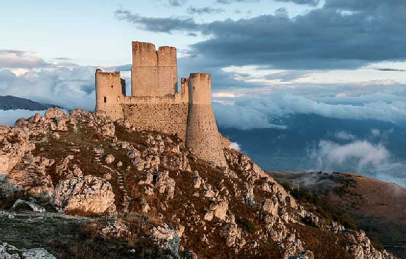 Rocca Calascio tra i simboli d’Abruzzo più ammirati nel mondo