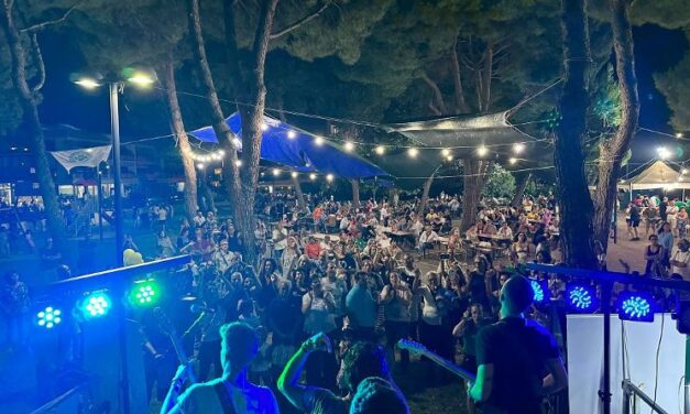 Villa Rosa, tre serate tra musica e cucina con la Croce Verde