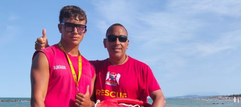 Martinsicuro, intervento in mare: soccorsi due windsurfisti