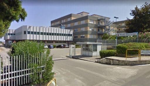 Infortunio in azienda ad Ancarano, operaio portato in ospedale