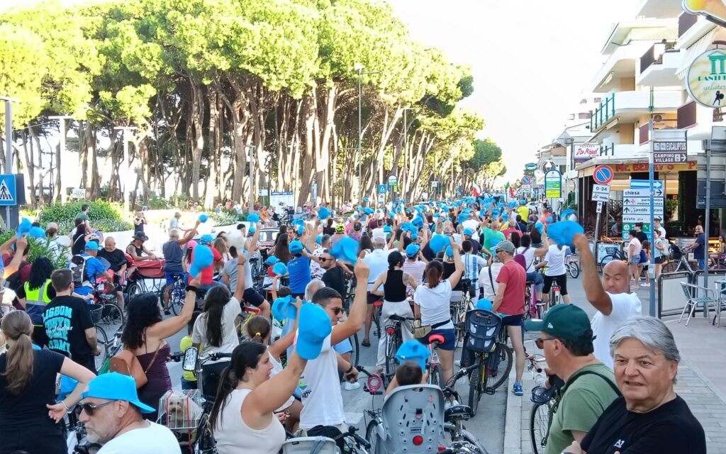 Ottocento ciclisti sulla costa tra Alba Adriatica e Tortoreto