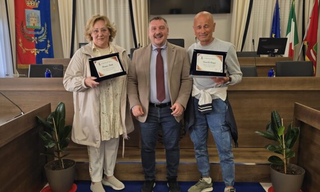 Silvi saluta due storici dipendenti comunali al termine del servizio