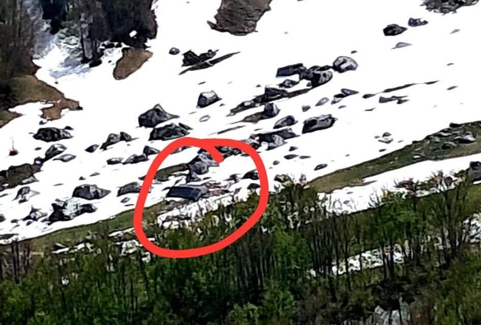 Slavina sul Gran Sasso: danneggiato un rifugio a Fano Adriano