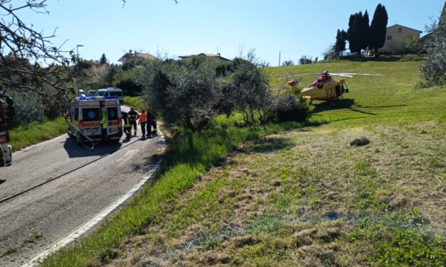 Malore mentre guida a Tortoreto, 66enne soccorso in elicottero