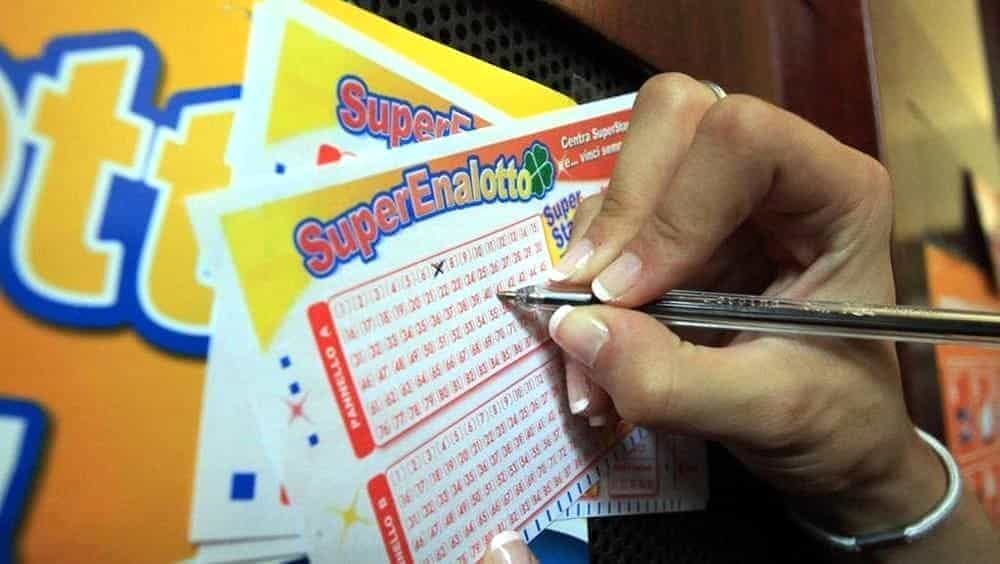 Superenalotto, a Tortoreto centrata una giocata da oltre 19mila euro