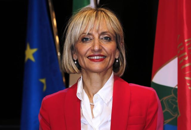 Tirocini e lavoro per donne seguite nei percorsi di tutela