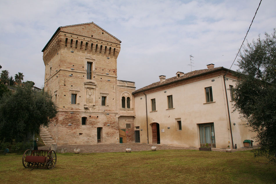 Martinsicuro celebra il legame tra Abruzzo e Marche