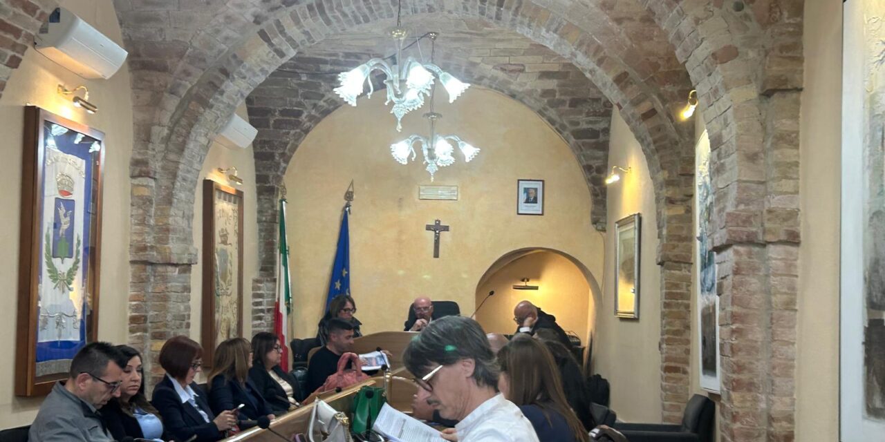Tortoreto, il consiglio rinvia il rendiconto di gestione 2025