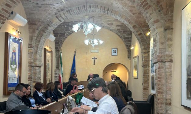 Tortoreto, il consiglio rinvia il rendiconto di gestione 2025