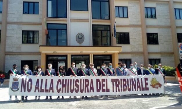 Tribunali minori, i territori abruzzesi scrivono a Meloni
