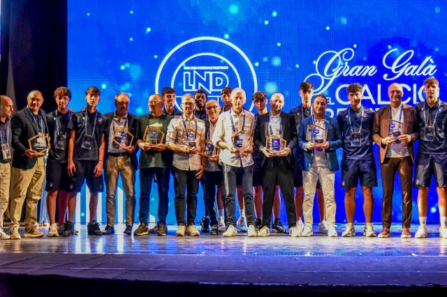 Calcio abruzzese in passerella al Teatro Tosti di Ortona