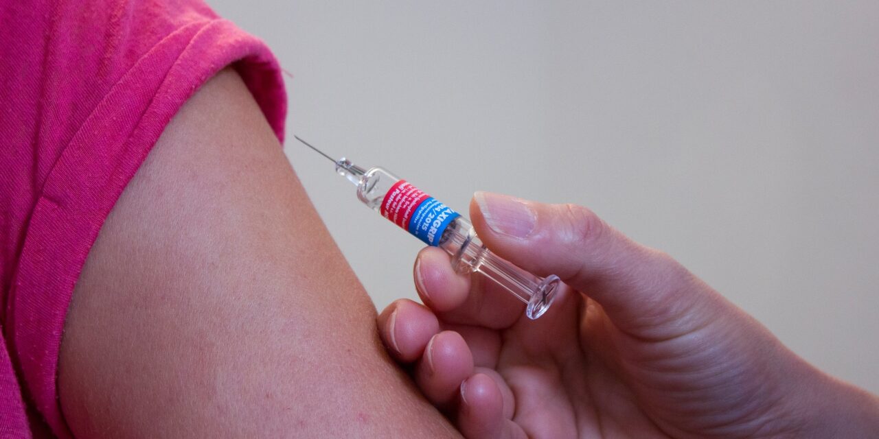 Vaccinazione ultra 80enni: inizio campagna rinviato al 4 marzo